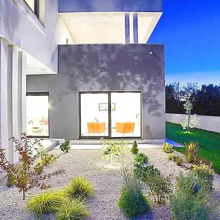 Holiday home Splendid Holiday Homepula *